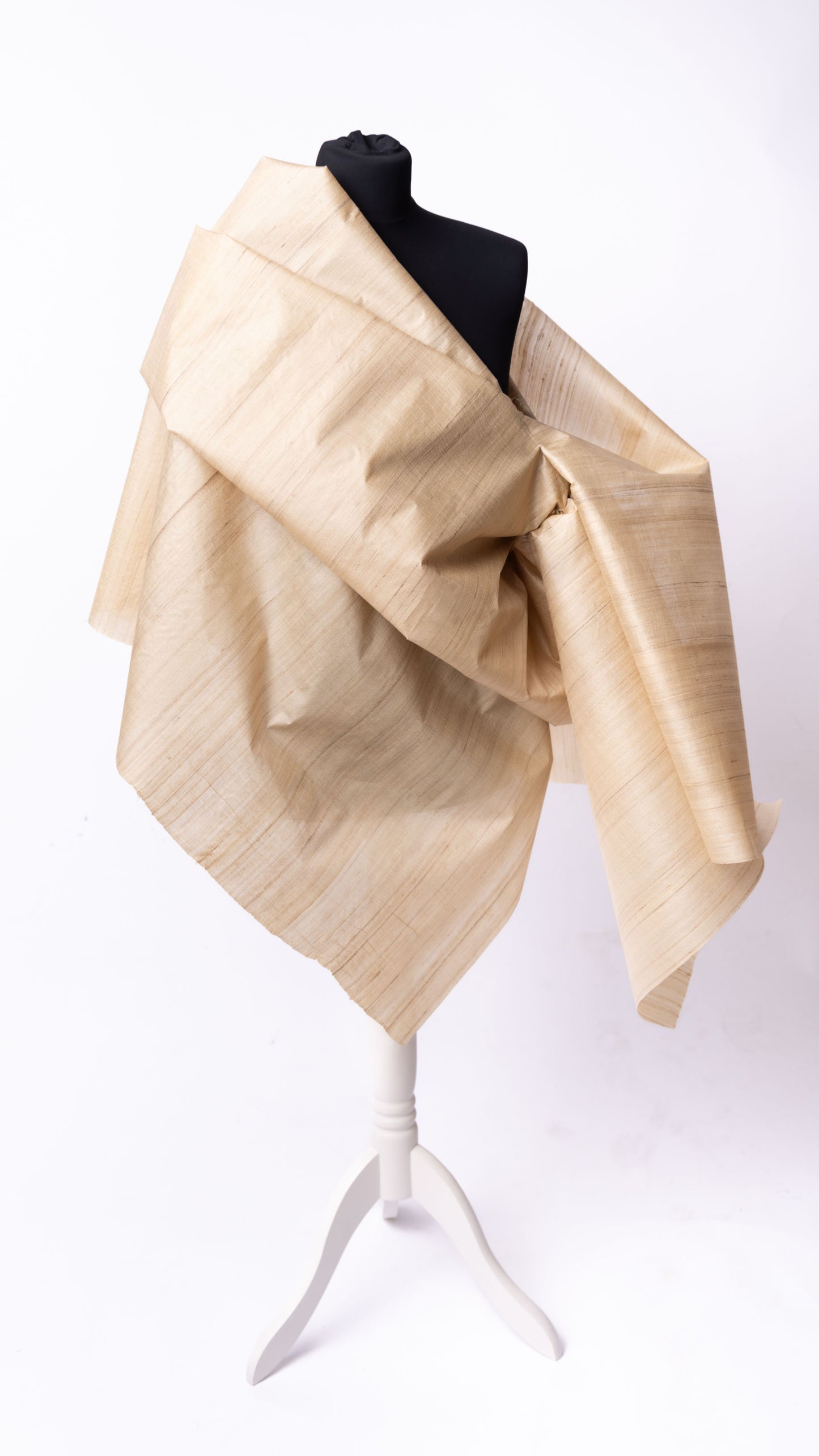 Seidenstoff Fester Taft • Peace Silk • 100% Seide • Beige-Braun • Handgewebt • Antara