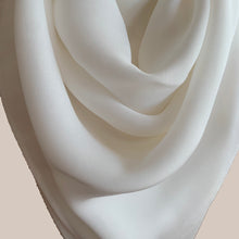 Seidentuch Georgette • Natürliche Peace Silk • 100% Seide •  Naturweiß • 65 x 65 cm