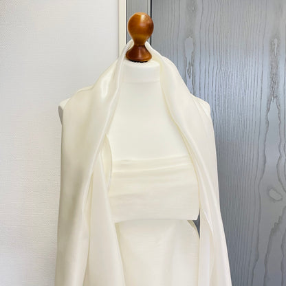 Seidenschal Satin Baumwoll-Seiden-Mischung • Natürliche Peace Silk • 70% Baumwolle 30% Seide • Naturweiß