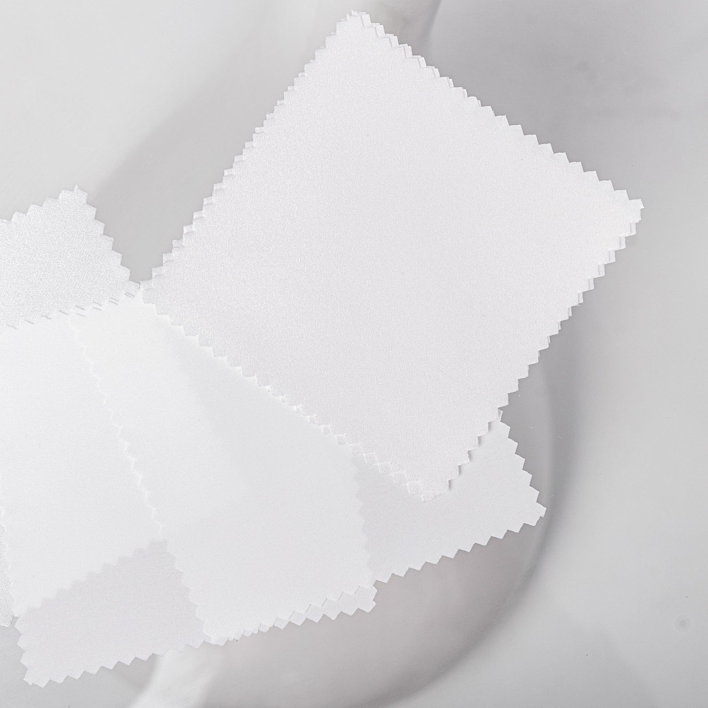 Seiden-Auflagen aus Satin • Hautpflegend • Peace Silk • 100% Seide • Naturweiß • 10 Stück • 10 x 10cm