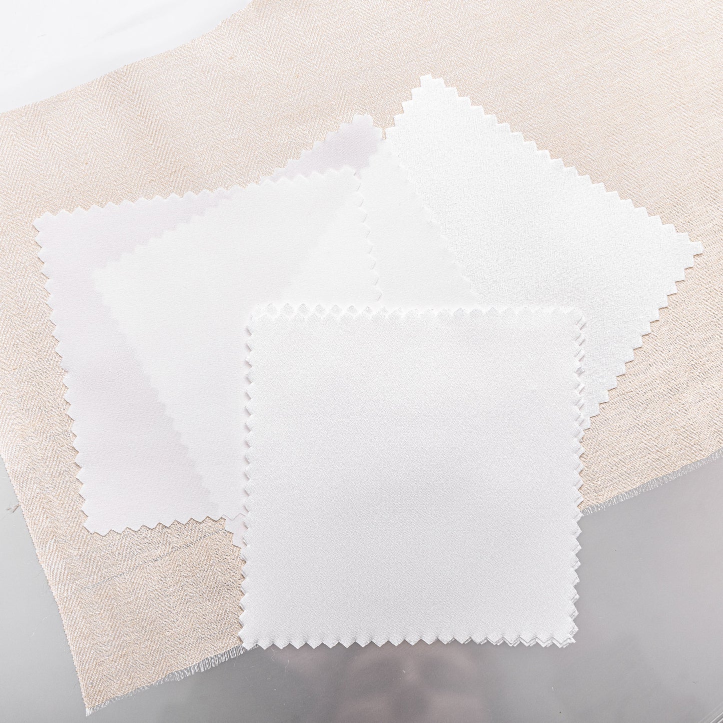 Seiden-Auflagen aus Satin • Hautpflegend • Peace Silk • 100% Seide • Naturweiß • 10 Stück • 10 x 10cm