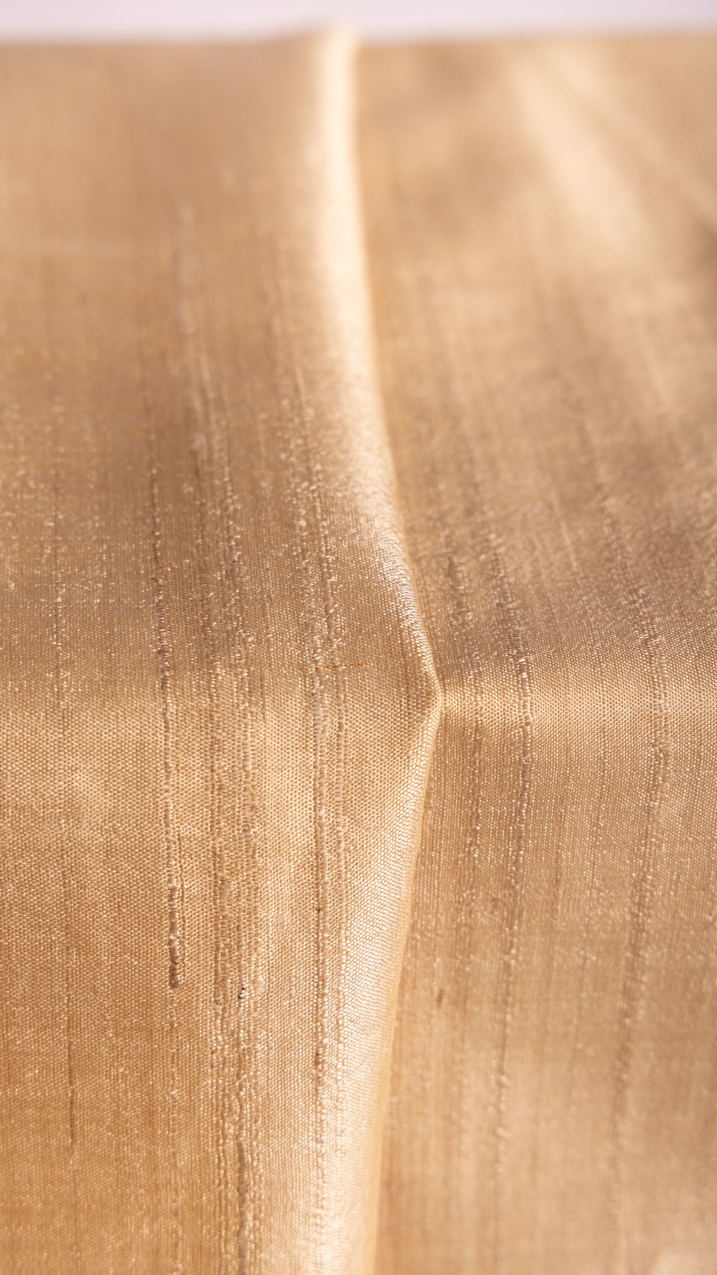 Seidenstoff für Brautkleider • Nachhaltiger Peace Silk Taft • 35% Seide 65% Viskose • Banana Gold