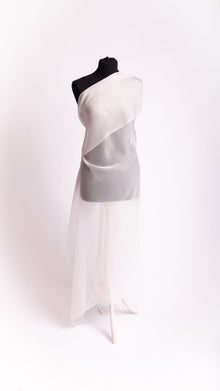 Seidenstoff für Brautkleider • Natürlicher Peace Silk Chiffon • 100% Seide • Naturweiß Transparent • Chandra