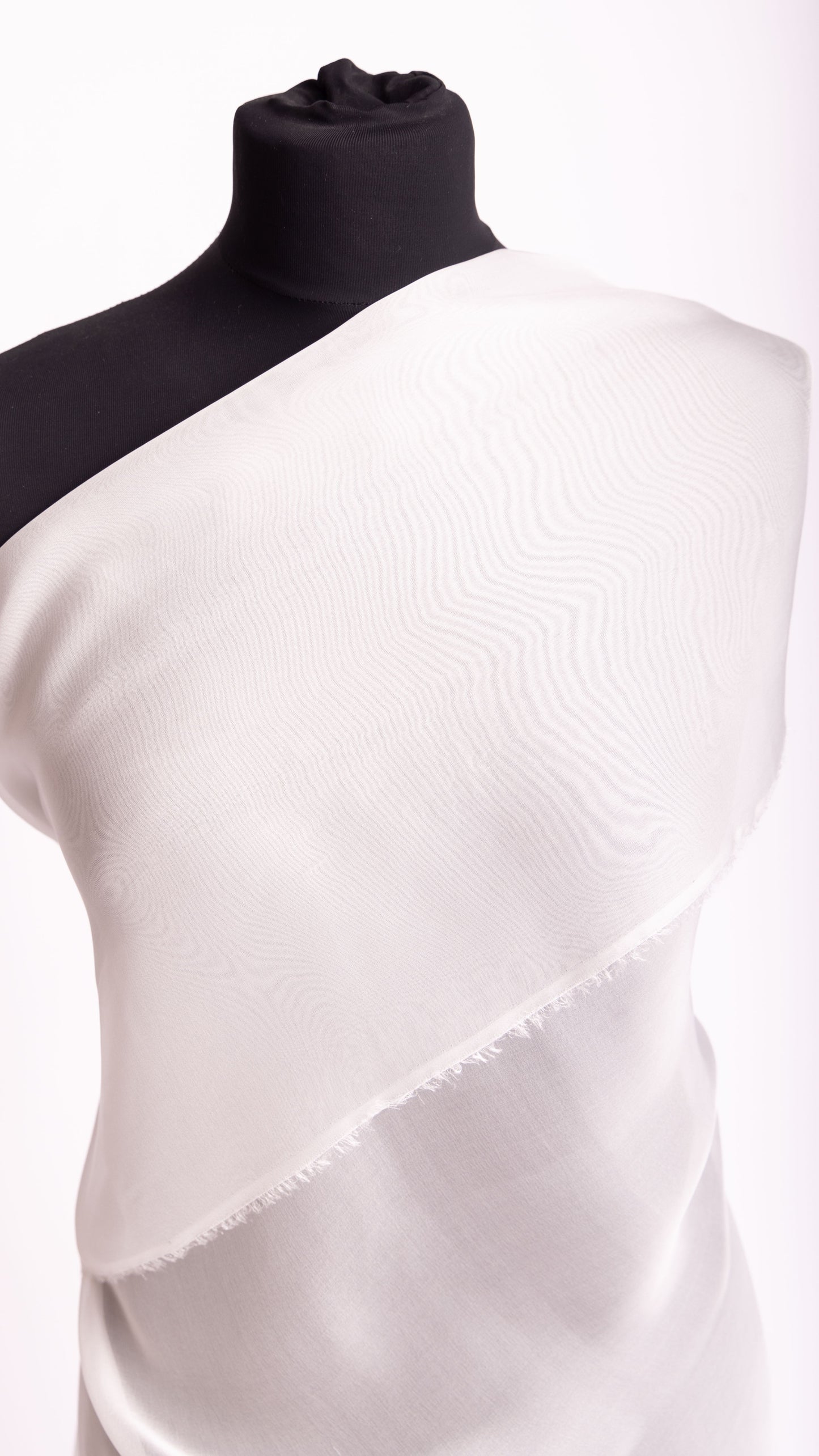 Seidenstoff für Brautkleider • Natürlicher Peace Silk Chiffon • 100% Seide • Naturweiß Transparent • Chandra