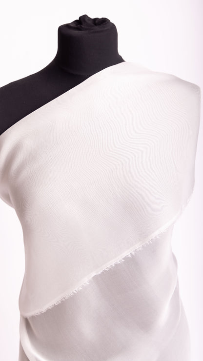 Seidenstoff für Brautkleider • Natürlicher Peace Silk Chiffon • 100% Seide • Naturweiß Transparent • Chandra