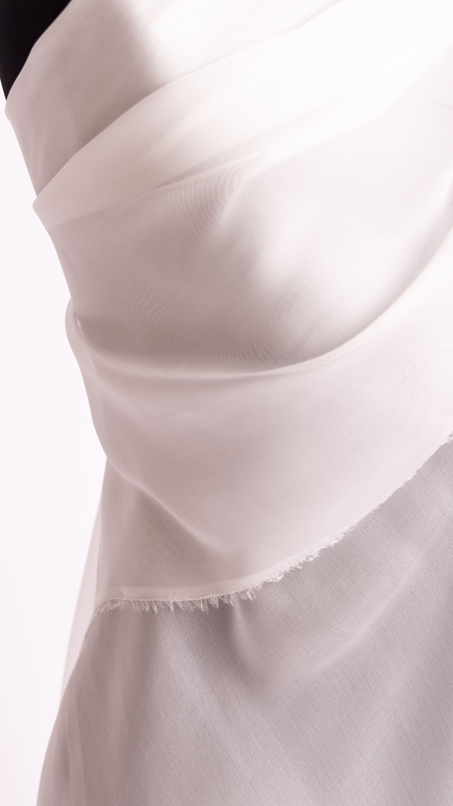 Seidenstoff für Brautkleider • Natürlicher Peace Silk Chiffon • 100% Seide • Naturweiß Transparent • Chandra