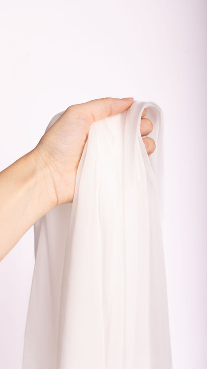 Seidenstoff für Brautkleider • Natürlicher Peace Silk Chiffon • 100% Seide • Naturweiß Transparent • Chandra