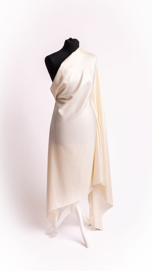 Seidenstoff für Brautkleider • Natürliche Peace Silk Broken Satin • 100% Seide • Creme • Gana