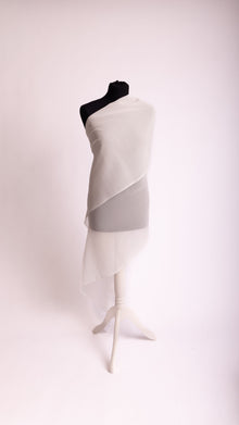 Seidenstoff für Brautkleider • Peace Silk Crêpe Georgette • 100% Seide • Naturweiß • Gila