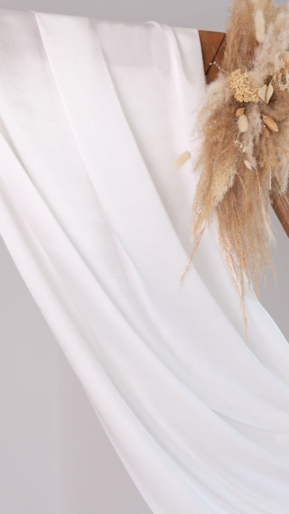 Seidenstoff für Brautkleider • Peace Silk Crinkle Satin Gehämmert • 100% Seide • Naturweiß • Kamika