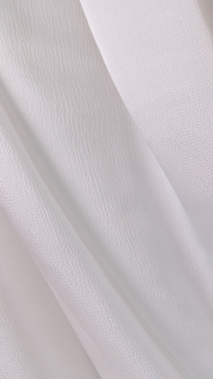Seidenstoff für Brautkleider • Peace Silk Crinkle Satin Gehämmert • 100% Seide • Naturweiß • Kamika