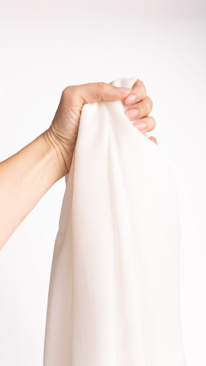 Seidenstoff Satin • Nachhaltige Peace Silk • 30% Seide, 70% Baumwolle • Naturweiß • Kapas