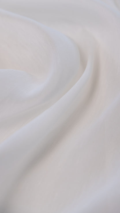Seidenstoff Dupion • Nachhaltige Peace Silk • 30% Seide, 70% Leinen • Naturweiß Transparent • Laksha
