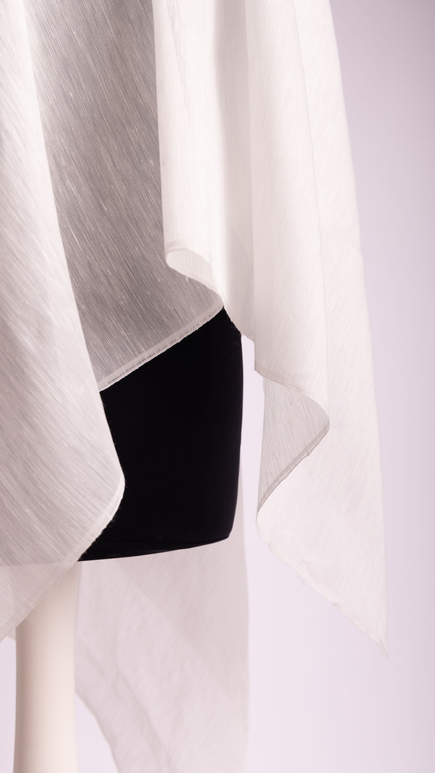 Seidenstoff Dupion • Nachhaltige Peace Silk • 30% Seide, 70% Leinen • Naturweiß Transparent • Laksha