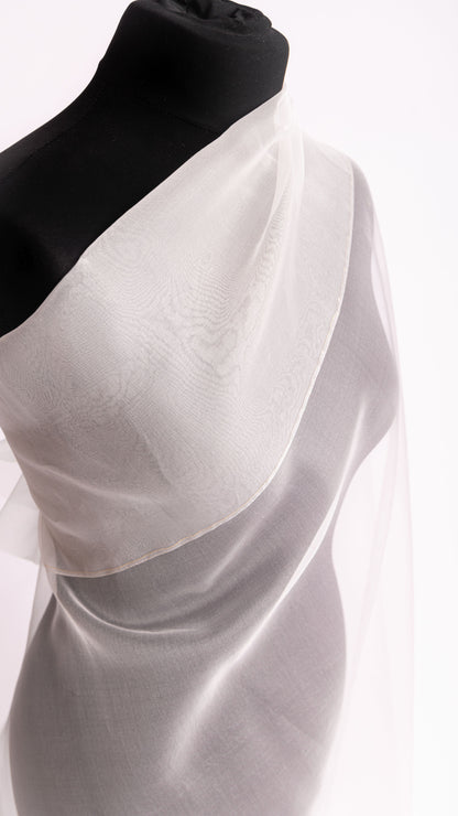 Seidenstoff für Brautkleider • Nachhaltiger Peace Silk Organza • 100% Seide • Naturweiß Transparent