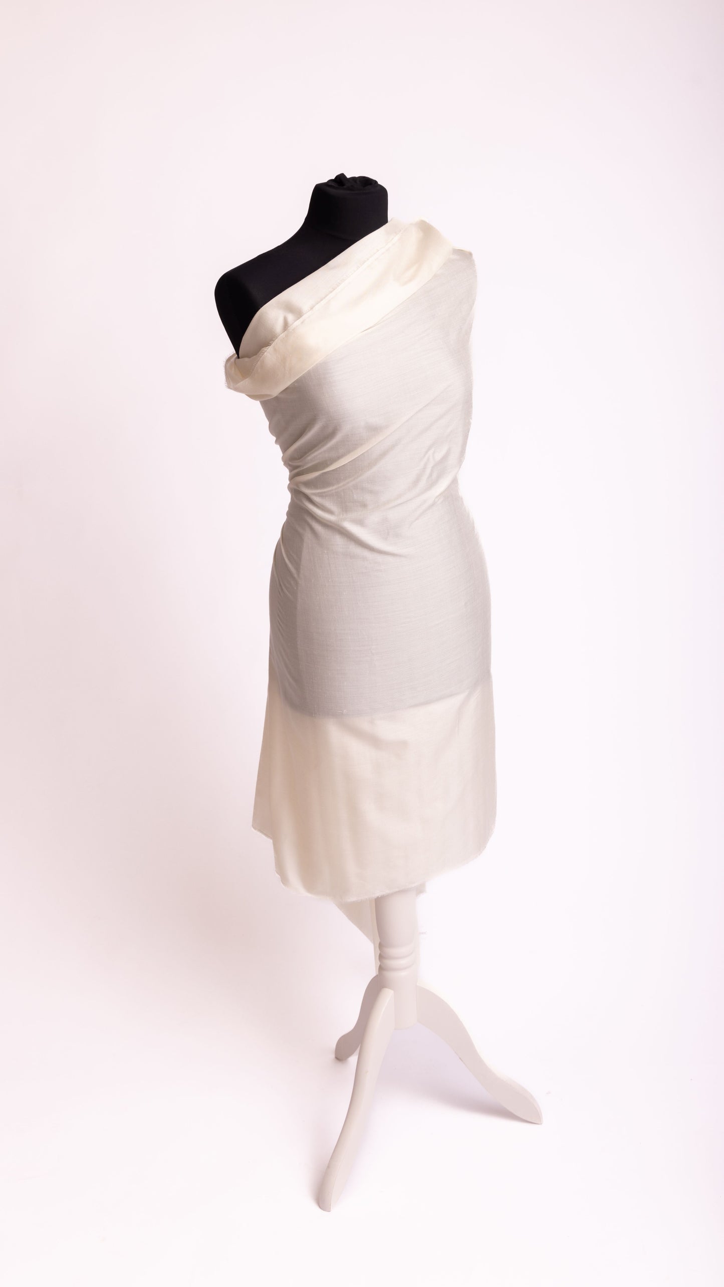 Seidenstoff Taft • Naturbelassene Peace Silk • 100% Seide • Creme • Rama