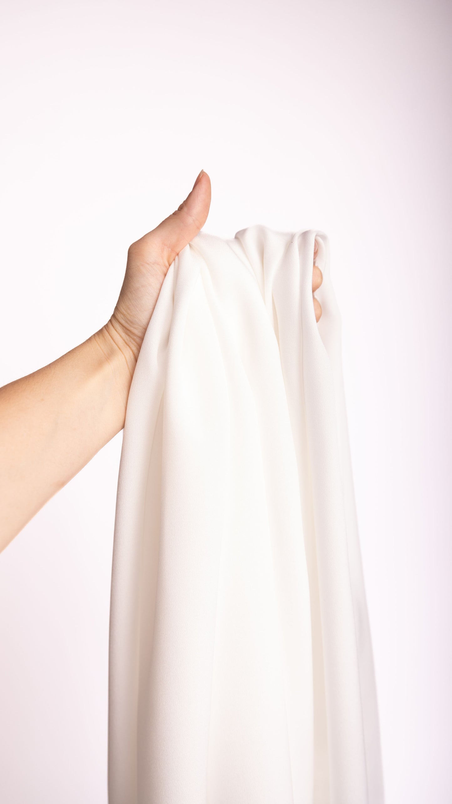 Seidenstoff für Brautkleider • Peace Silk Crêpe de Chine • 100% Seide • Naturweiß • Varianten Verfügbar • Rinara