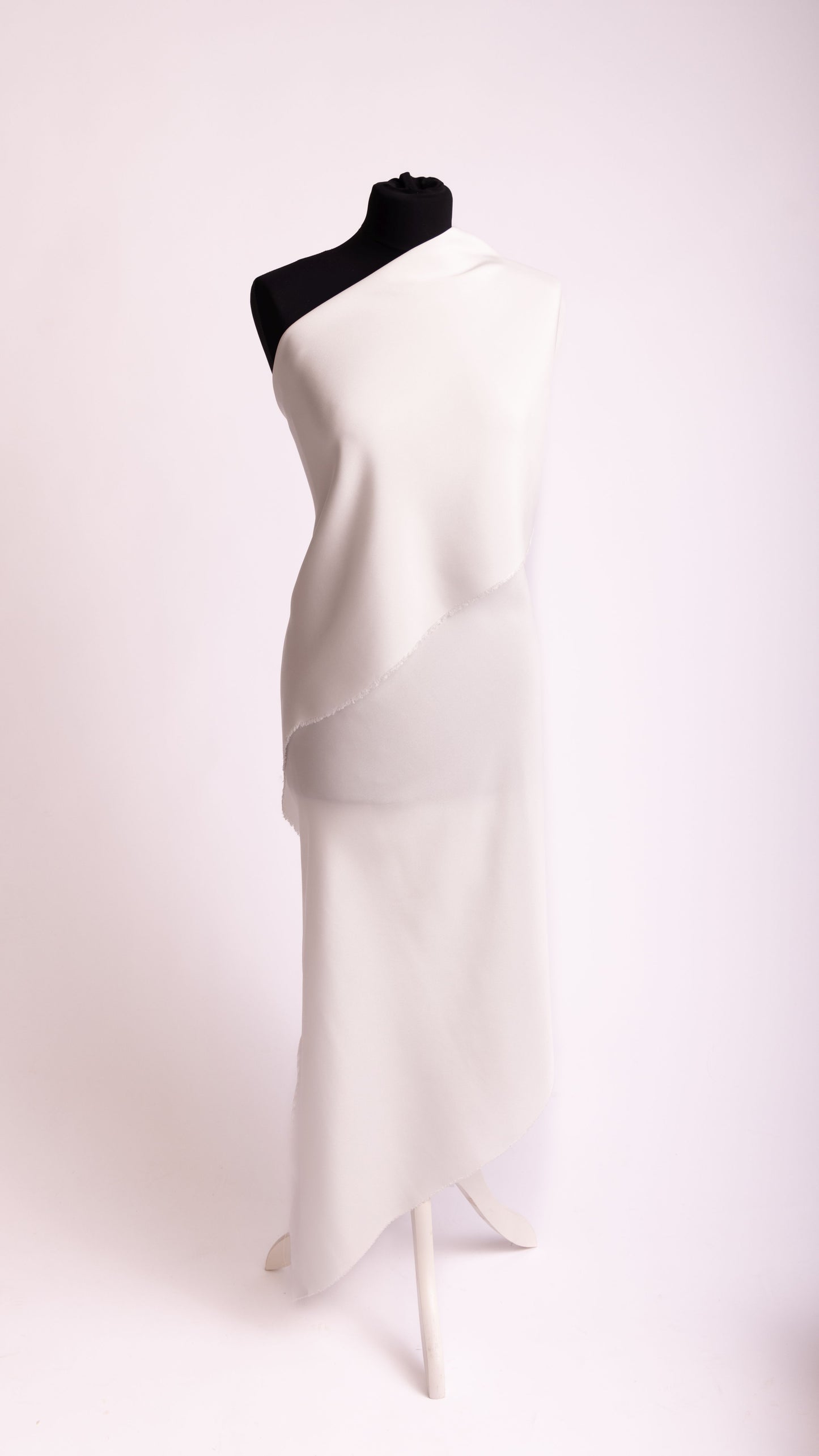 Seidenstoff für Brautkleider • Peace Silk Crêpe de Chine • 100% Seide • Naturweiß • Varianten Verfügbar • Rinara