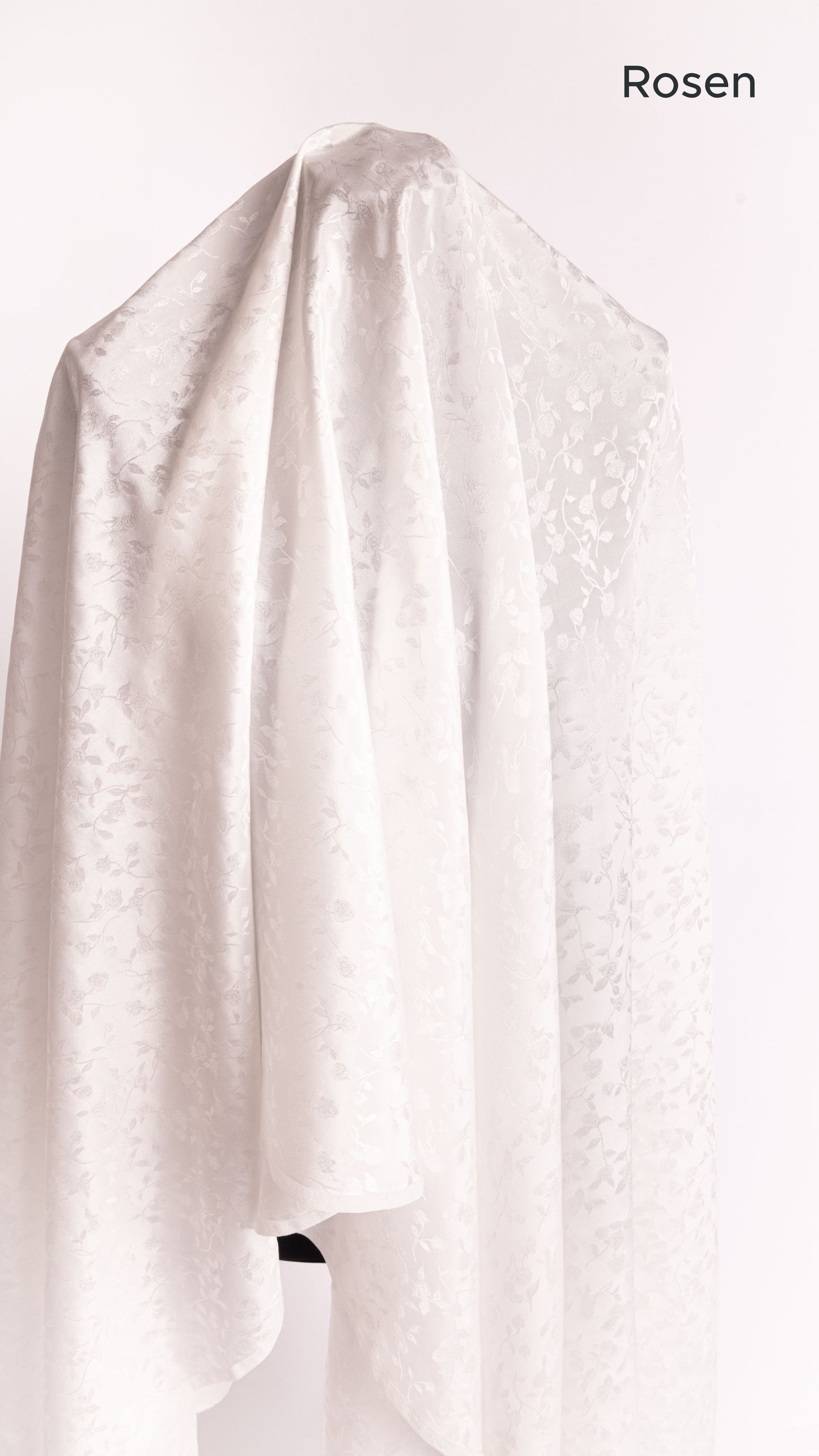 Seidenstoff für Brautkleider • Natürlicher Peace Silk Jacquard • 100% Seide • Naturweiß • Floral & Rosen