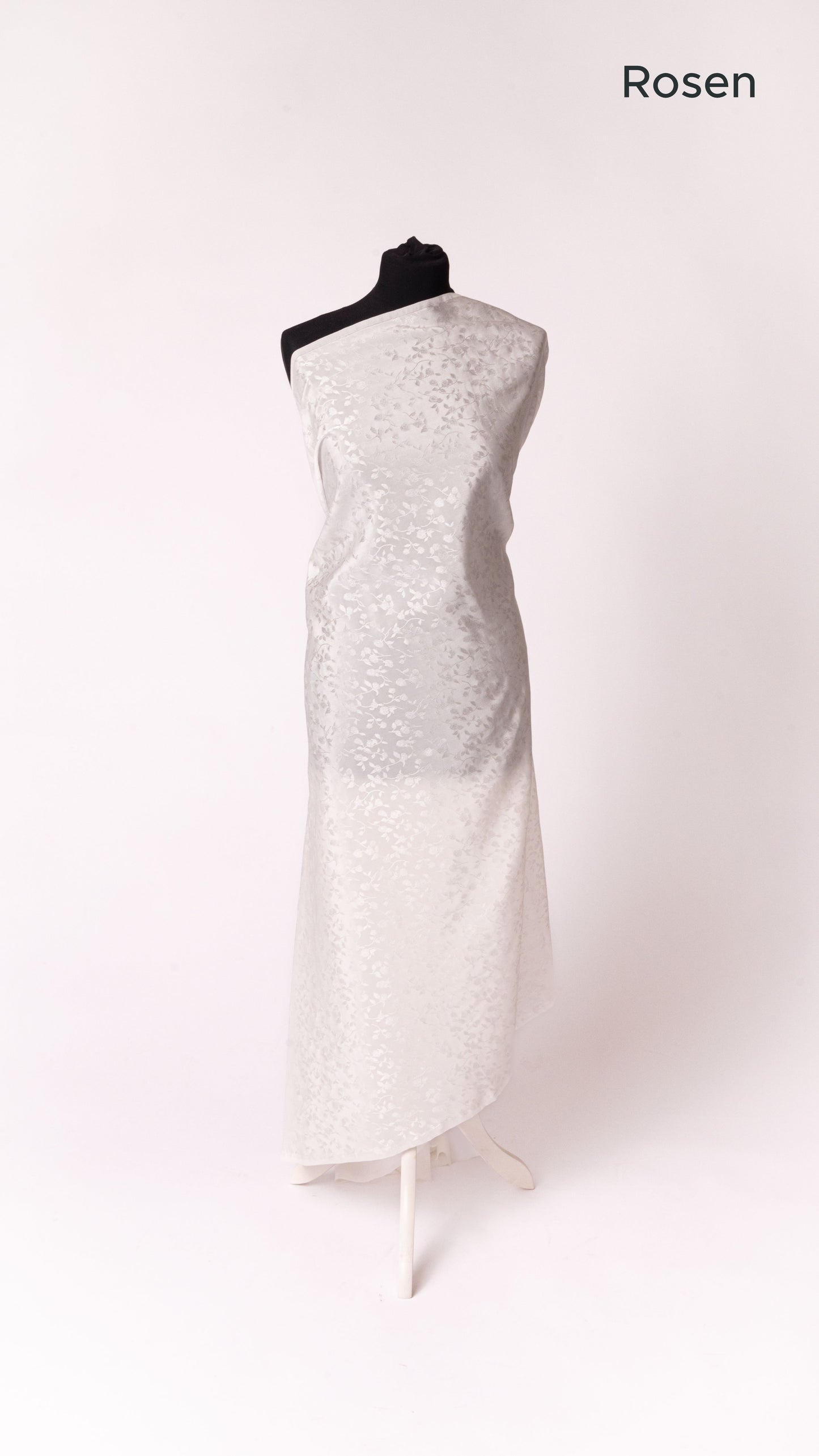 Seidenstoff für Brautkleider • Natürlicher Peace Silk Jacquard • 100% Seide • Naturweiß • Floral & Rosen