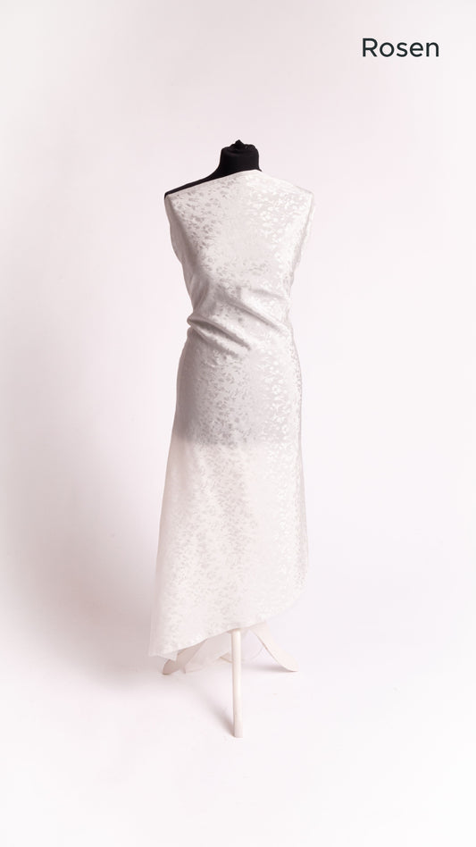 Seidenstoff für Brautkleider • Natürlicher Peace Silk Jacquard • 100% Seide • Naturweiß • Floral & Rosen