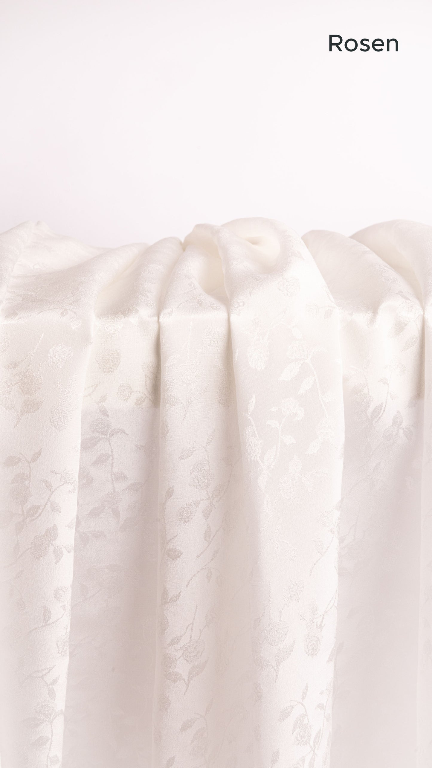 Seidenstoff für Brautkleider • Natürlicher Peace Silk Jacquard • 100% Seide • Naturweiß • Floral & Rosen