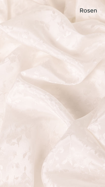 Seidenstoff für Brautkleider • Natürlicher Peace Silk Jacquard • 100% Seide • Naturweiß • Floral & Rosen