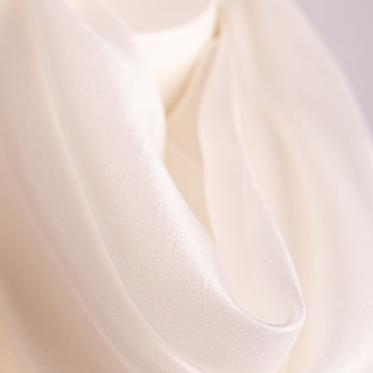 Seidentuch Pongé 05 • Nachhaltige Peace Silk • 100% Seide • Transparent • Groß