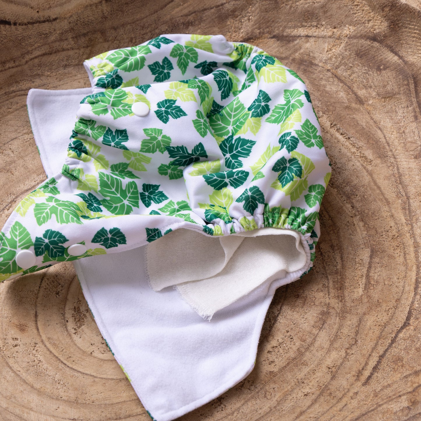 Zarte Windeleinlage aus Seide für empfindliche Babyhaut • Hautfreundlich & Wiederverwendbar • Peace Silk • 100% Bouretteseide • Ungefärbt Naturweiß (ohne Stoffwindel)