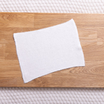 Zarte Windeleinlage aus Seide für empfindliche Babyhaut • Hautfreundlich & Wiederverwendbar • Peace Silk • 100% Bouretteseide • Ungefärbt Naturweiß (ohne Stoffwindel)